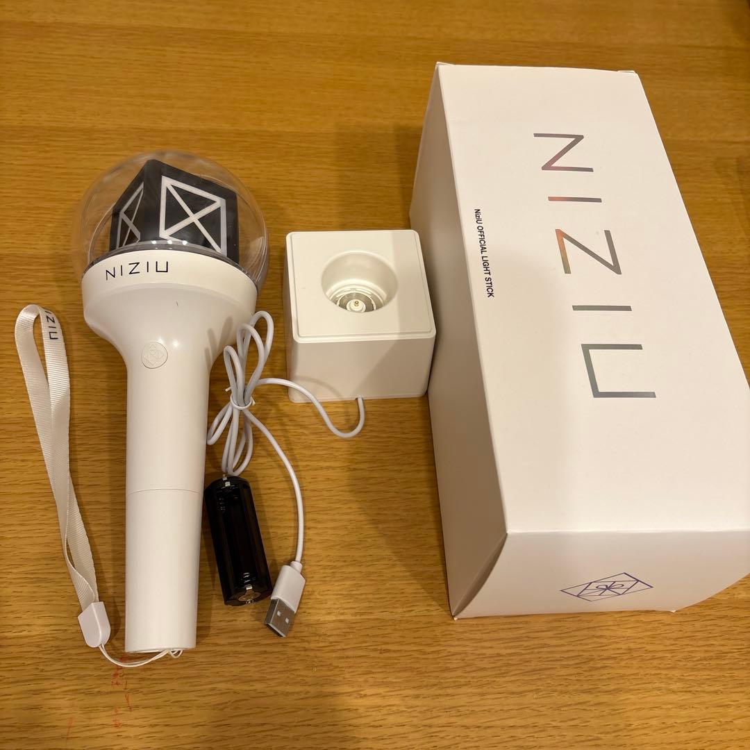 NiziU ペンライト