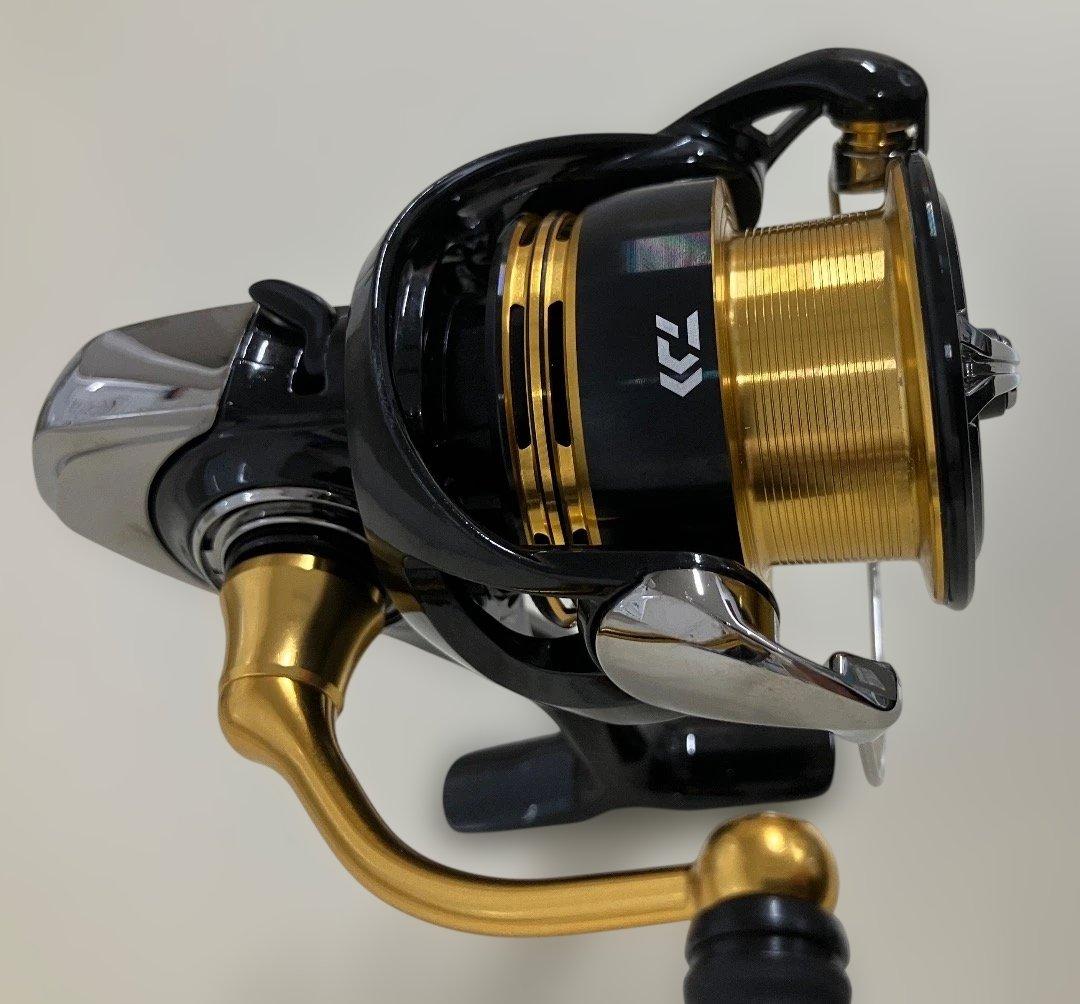 DAIWA 23LEGALIS LT3000-CXH フィッシングリール