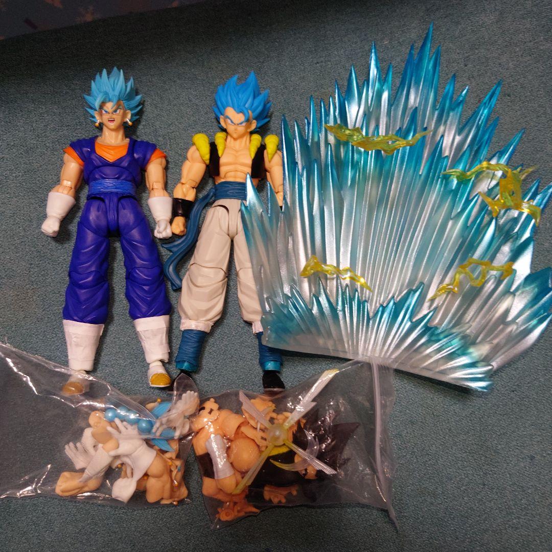 octoysベジット&Tonsenarttoys Kamione ゴジータ