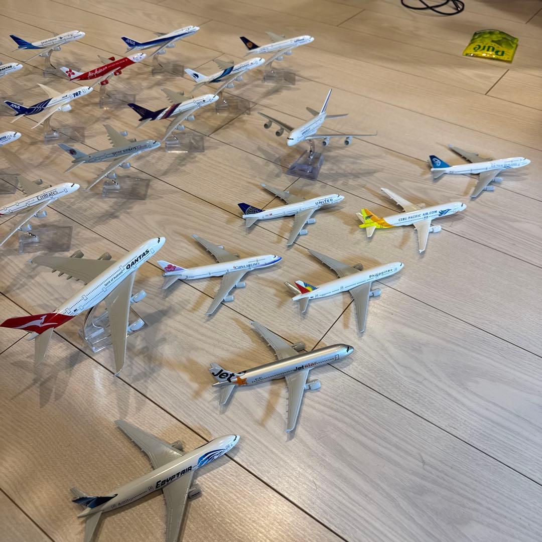 航空機モデル 24機セット 1/200スケール