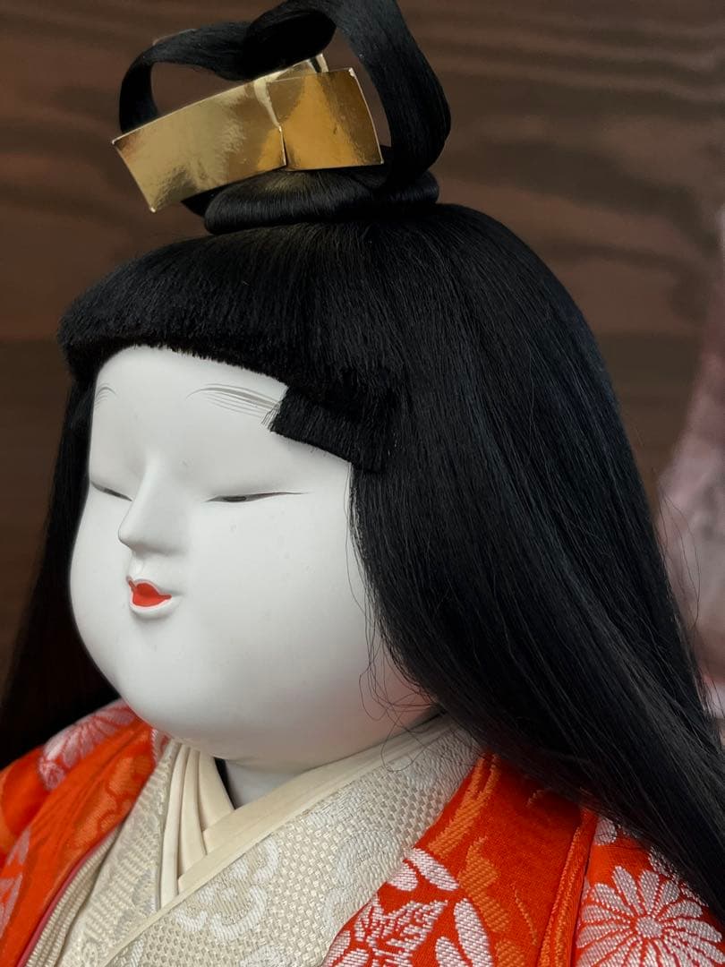 木目込人形 オレンジと赤の衣装