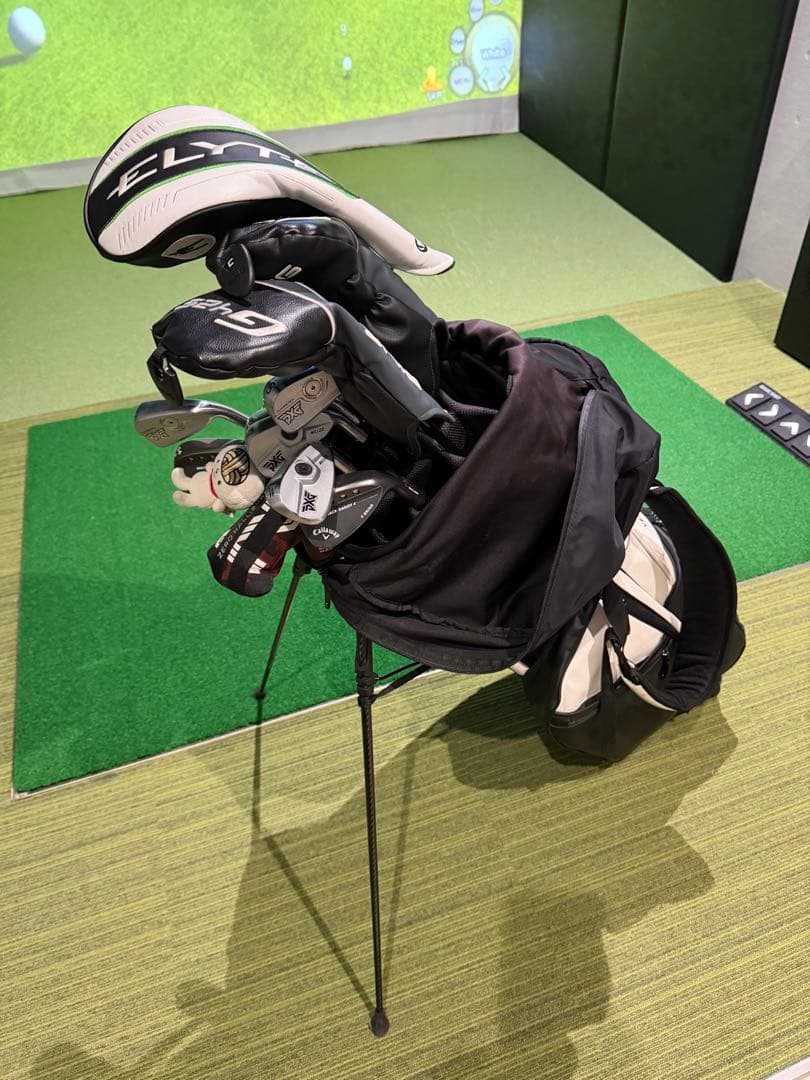 VESSEL（ベゼル）14口 キャディバッグ Player 2.0 (白/黒)