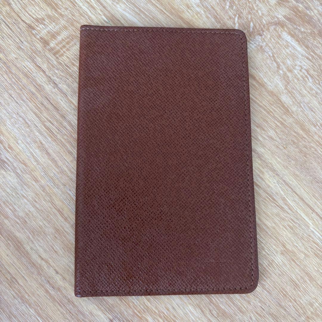 LOUIS VUITTON パスポートケース