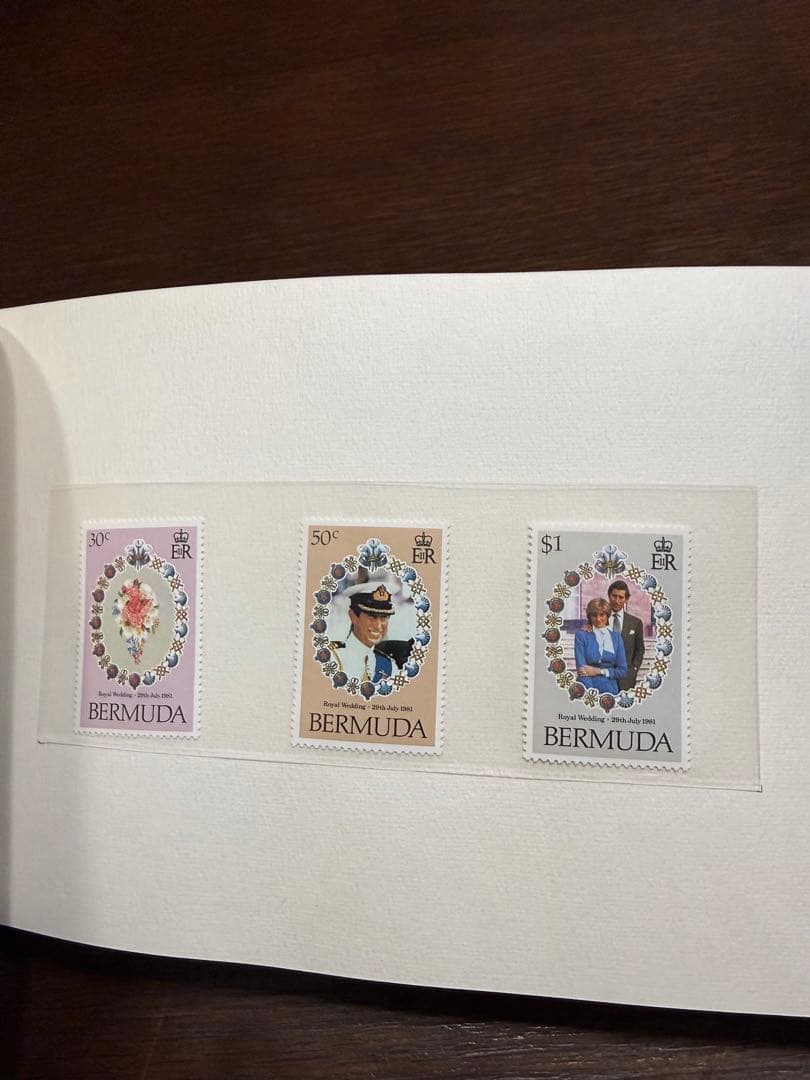 英国王室チャールズ皇太子 ダイアナ妃 ご結婚記念切手&クラウン貨