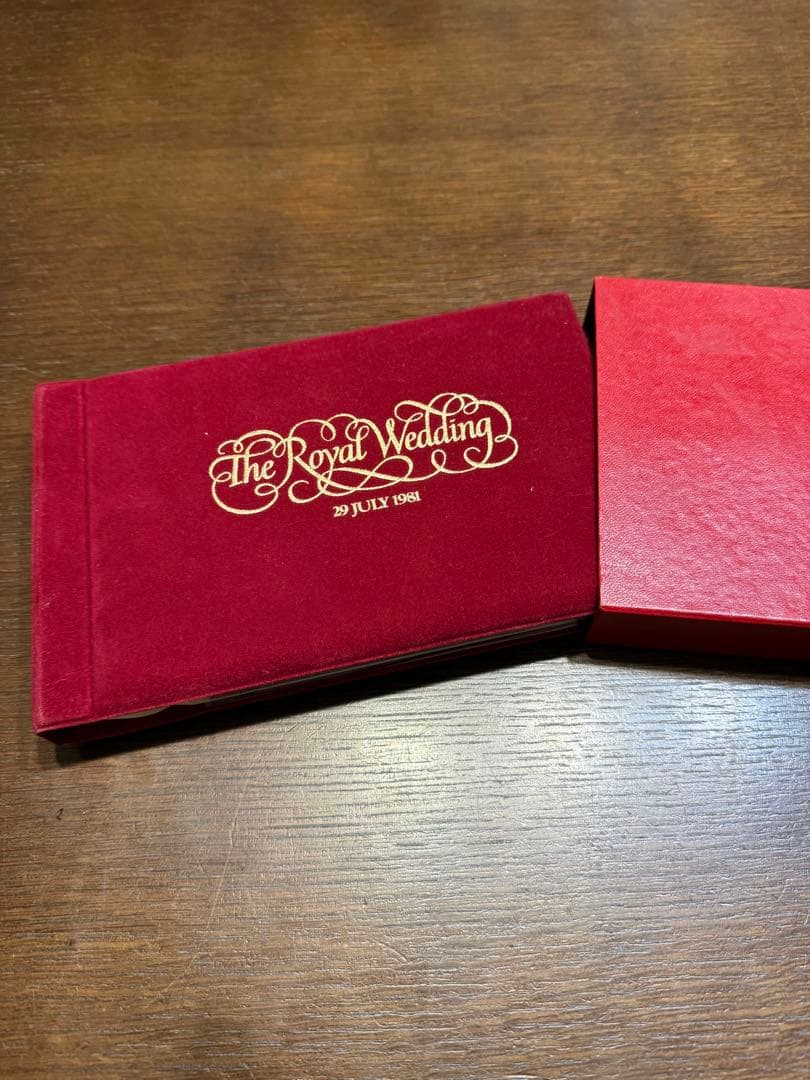 英国王室チャールズ皇太子 ダイアナ妃 ご結婚記念切手&クラウン貨