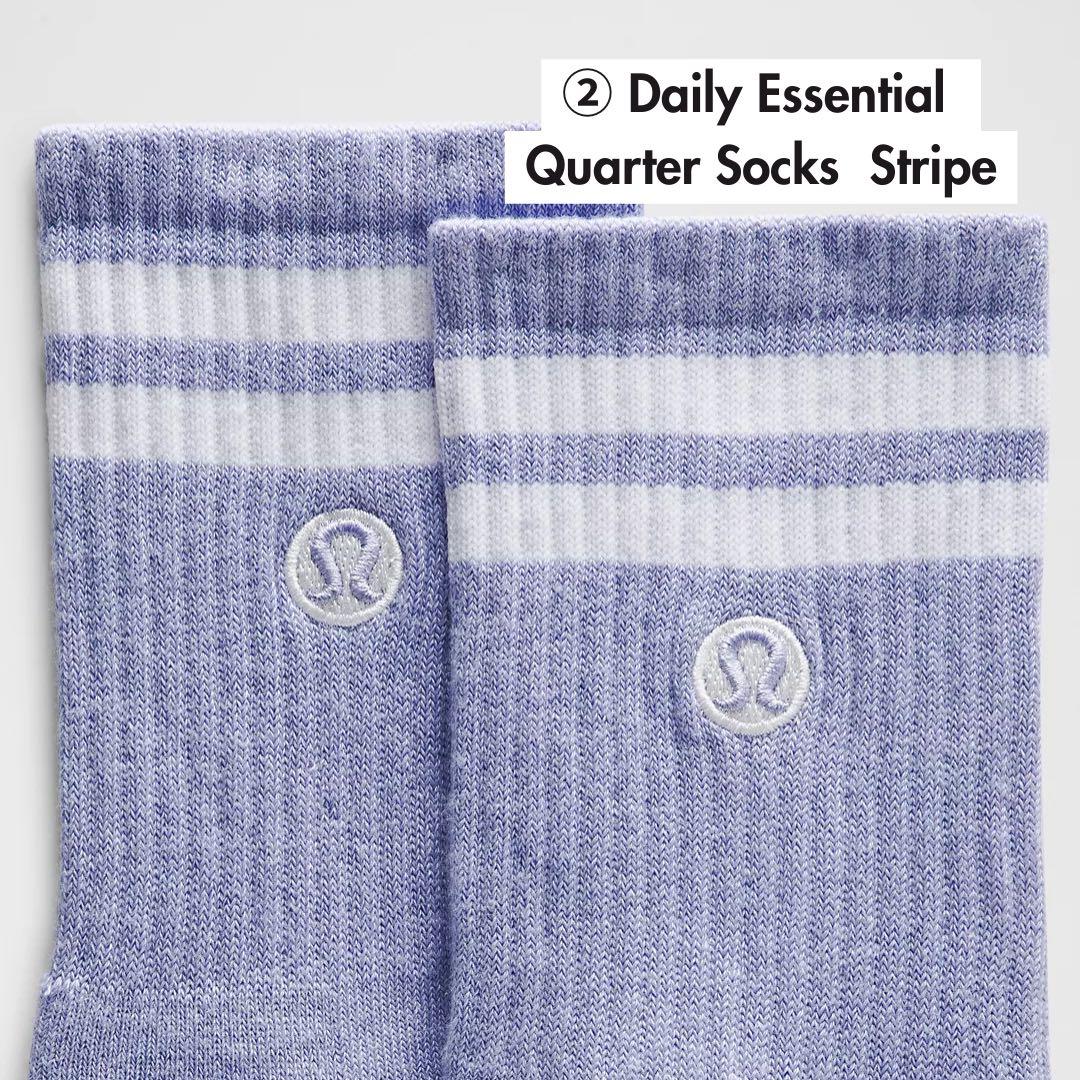 Lululemon３点セット レディースTシャツ／キーチェーン／靴下